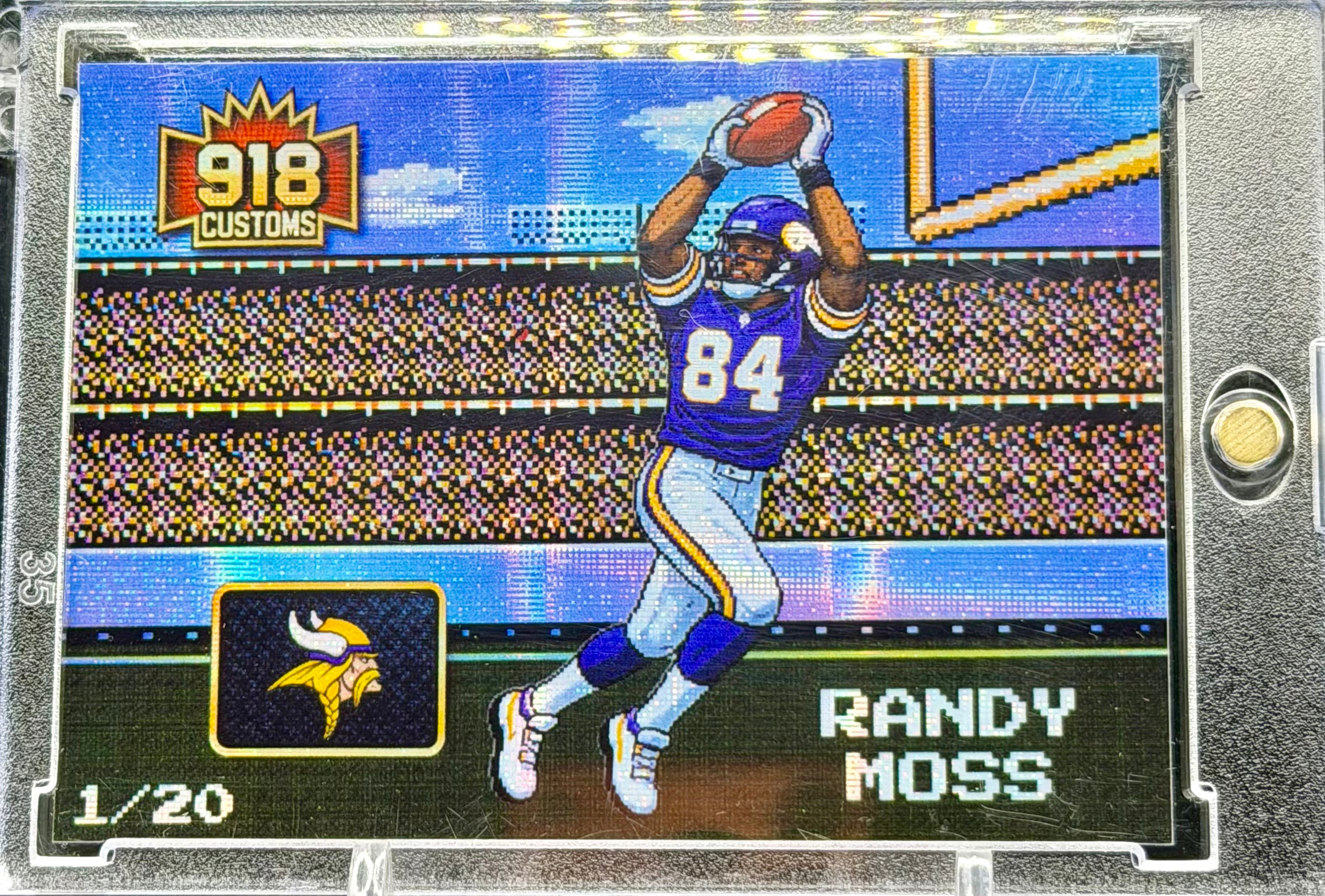 Randy Moss 8-Bit Holographic SP Card – Minnesota Vikings Retro Pixel Art – 1/20 Limited Edition – 918 Customs Premium Collectible